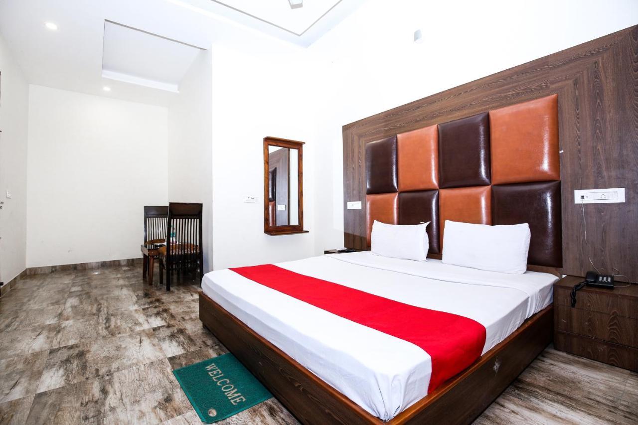 Hotel Woodlark Zirakpur Chandigarh - Brand New Hotel Екстериор снимка