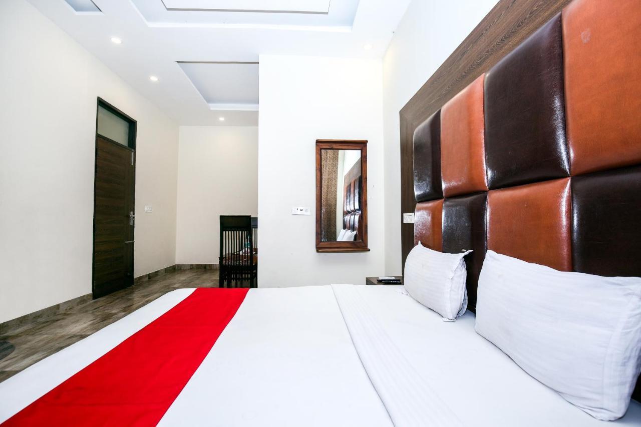 Hotel Woodlark Zirakpur Chandigarh - Brand New Hotel Екстериор снимка